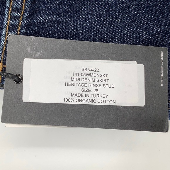 NEW! RE/DONE Sz 26 Midi Denim Skirt Heritage Rinse Stud Blue Jean $395 msrp I9-6 - Picture 7 of 10
